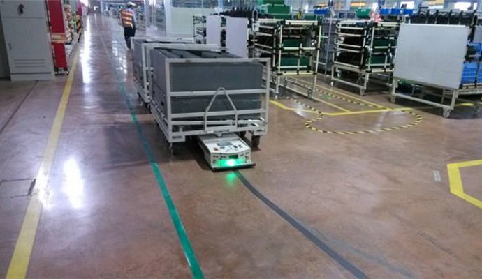 AGV的應(yīng)用領(lǐng)域不斷擴(kuò)大（無線充電）