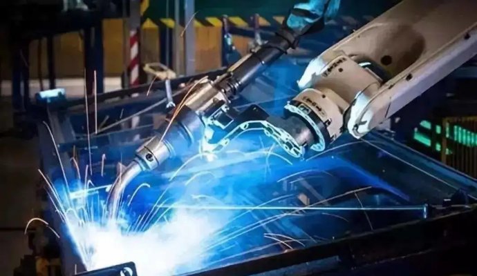 盤點哪些機器人正值壯年（無線充電）