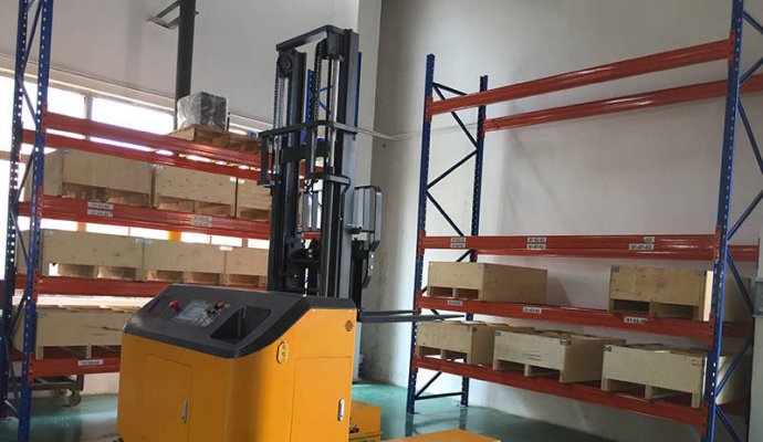 AGV如何充電？有哪些方法（無線充電）