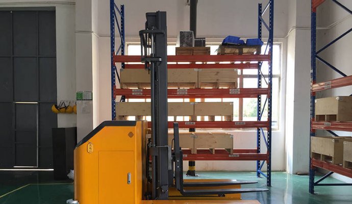 充分挖掘AGV小車的價值（無線充電）