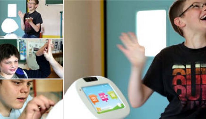 智能服務(wù)機(jī)器人的優(yōu)缺點(diǎn)（無線充電）