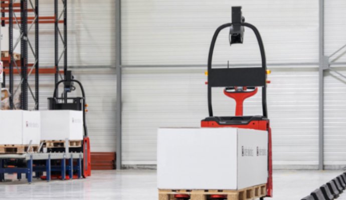 移動機器人無線充電引領未來（無線充電）