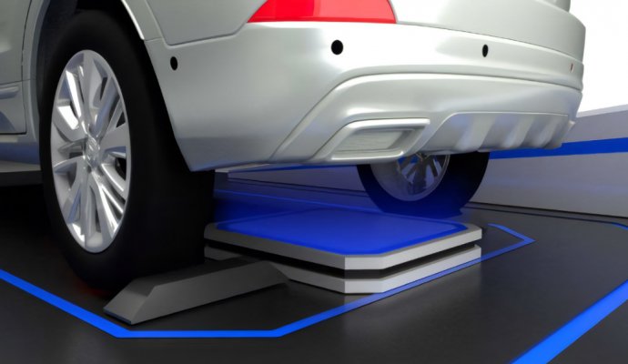 隔空無線充電：工業機器人的便捷利器