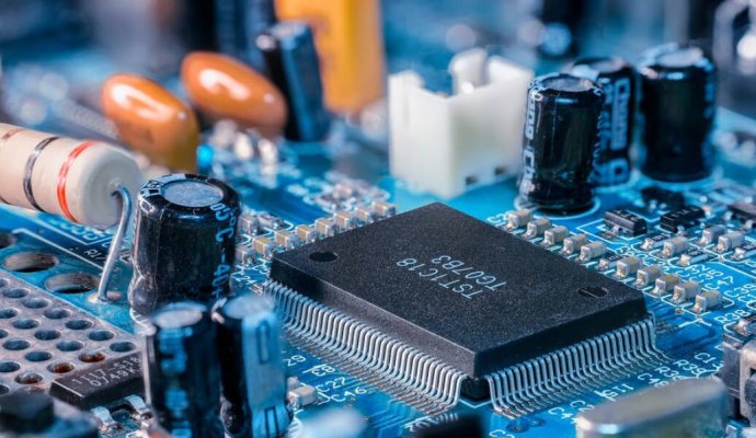 半導(dǎo)體行業(yè)AGV移動(dòng)機(jī)器人應(yīng)用（無(wú)線(xiàn)充電）