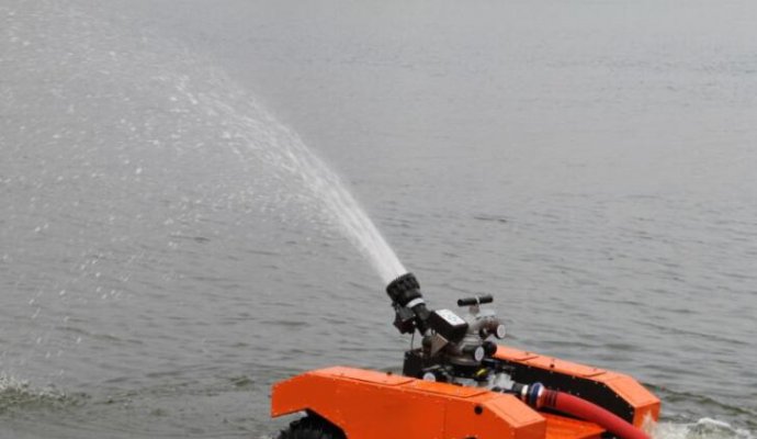 消防機器人無線充電技術：守護者的續航新紀元（無線充電）