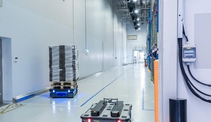 AGV小車自動充電系統介紹