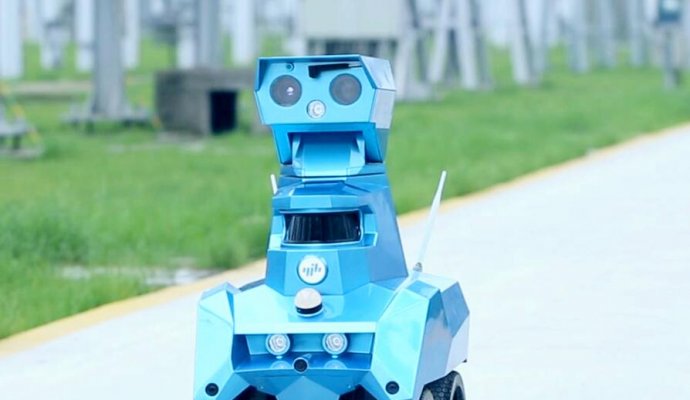 公園巡檢機(jī)器人無(wú)線充電技術(shù)應(yīng)用注意事項(xiàng)