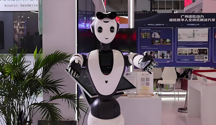 工業級無線充電器:服務機器人的“能量守護神”