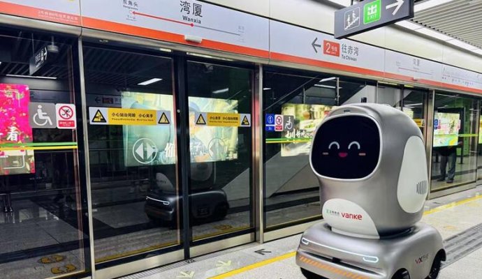 魯渝能源充電方案:解鎖展館導(dǎo)引機器人無線充電新未來